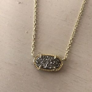Kendra Scott necklace